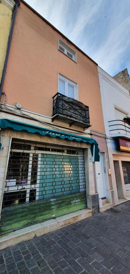 Appartamento In Piazza Italia Sant'Antìoco Eksteriør billede